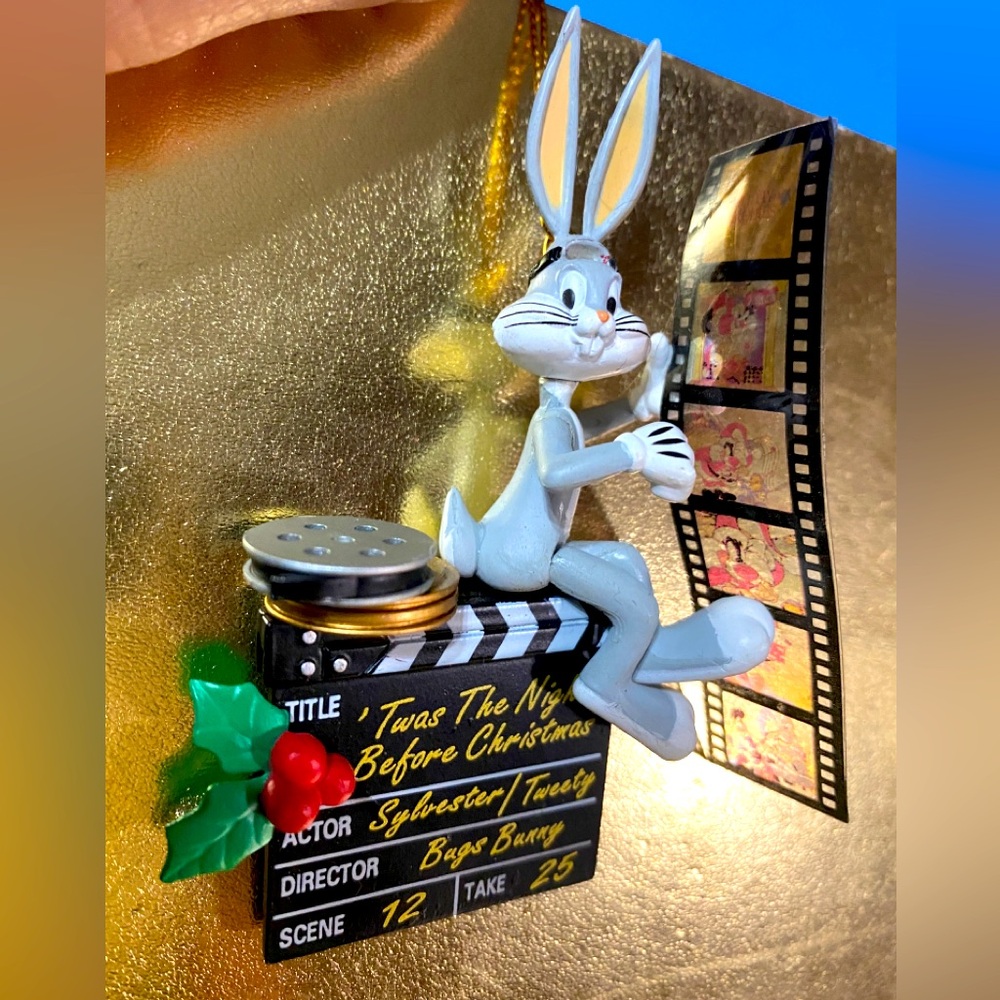 LOONEY TUNES BUGS BUNNY 1996  MOVIE FILM DIRECTOR CHRISTMAS HOLIDAY ORNAMENT 4”